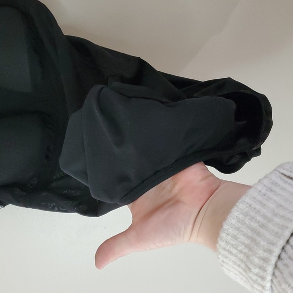 Le Cove Tank One-Piece Swim Suit Size 18 Black White Floral Dress Overlay - Picture 9 of 12